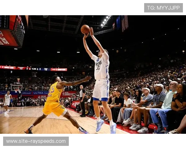 弗拉格年终大战首秀27+6+5，成历史第二年轻参赛者