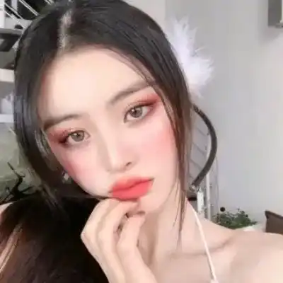 潘霖柠